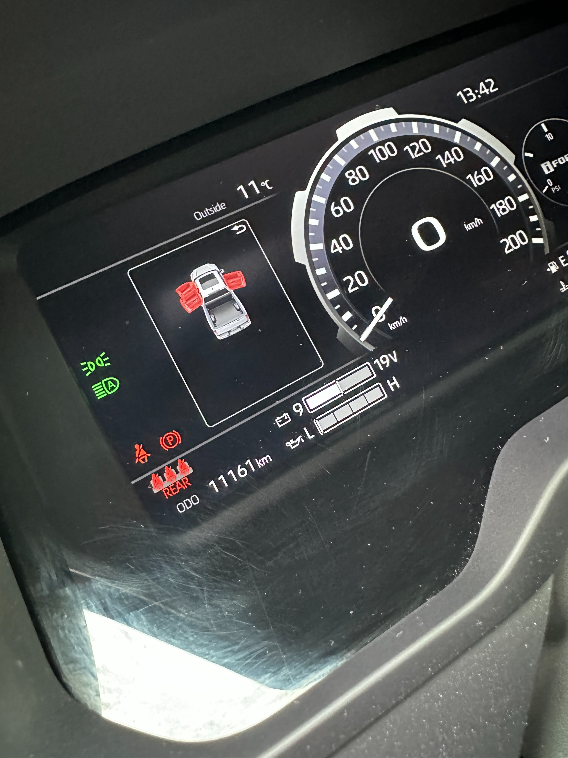 2023 Toyota Tundra - Image 10